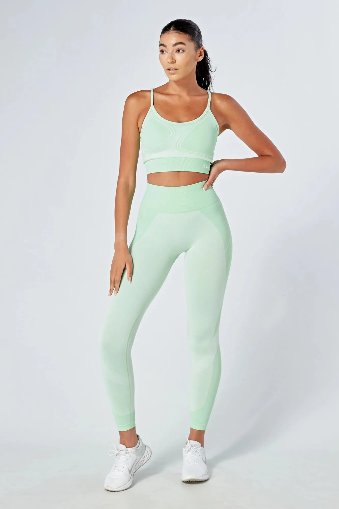 Twill Active Recycled Colour Block Body Fit Seamless Sports Bra - Green
